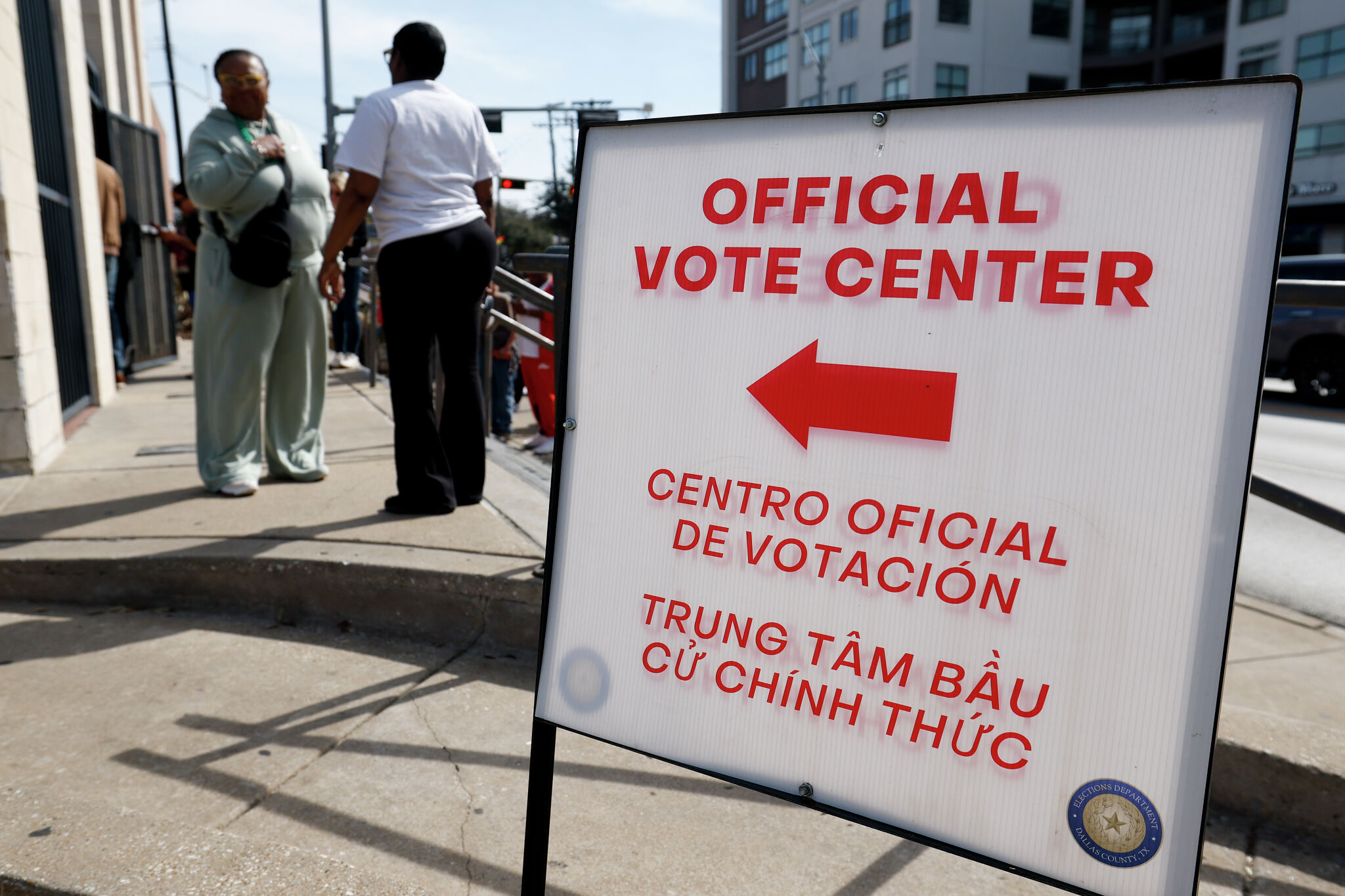 Early voting numbers in Texas GOP Senate runoff offer mixed clues