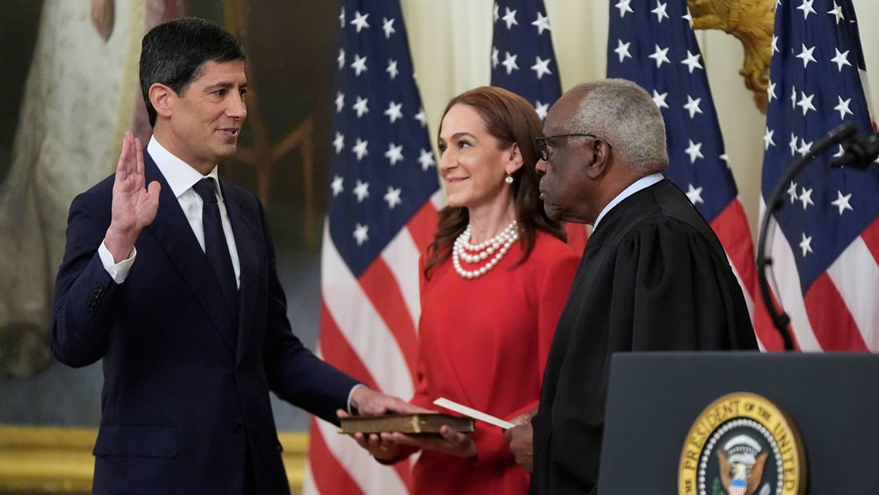 Warsh sworn in as Federal Reserve char, replacing Powell